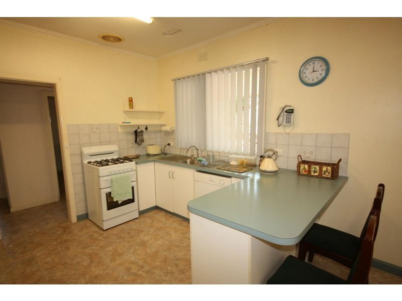 77 Clarke Street, Benalla VIC 3672