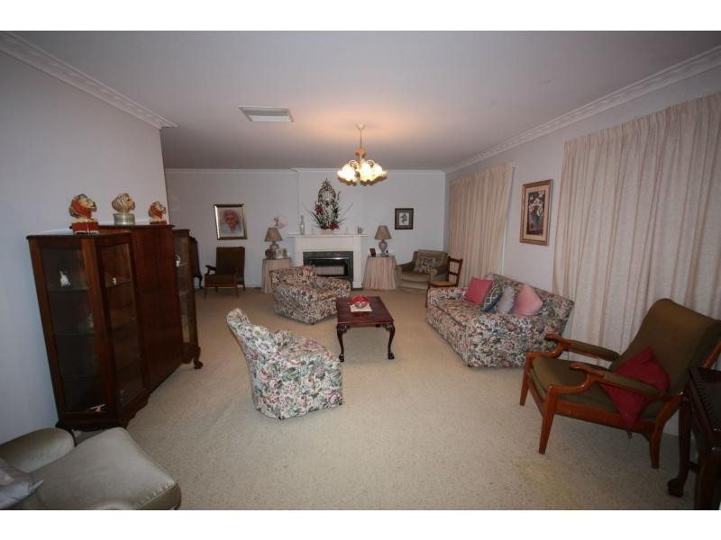 14 Neil Avenue, Benalla VIC 3672