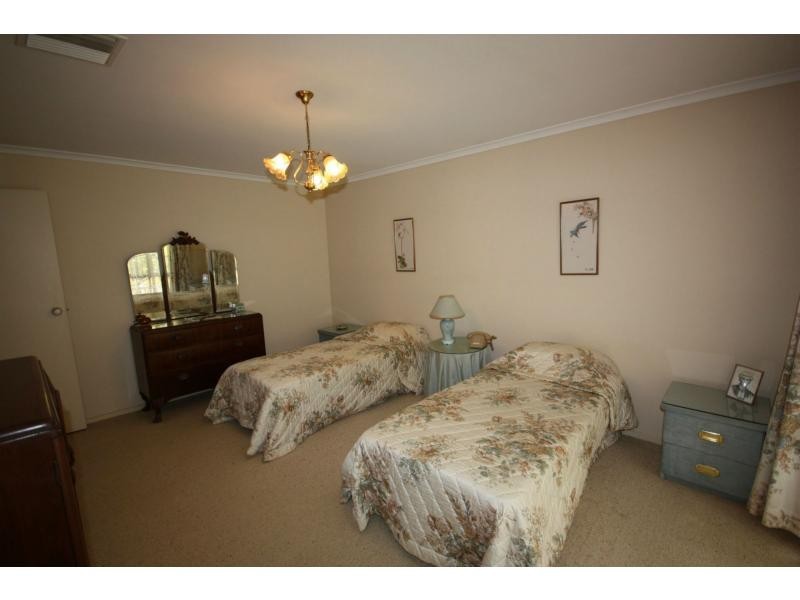 14 Neil Avenue, Benalla VIC 3672