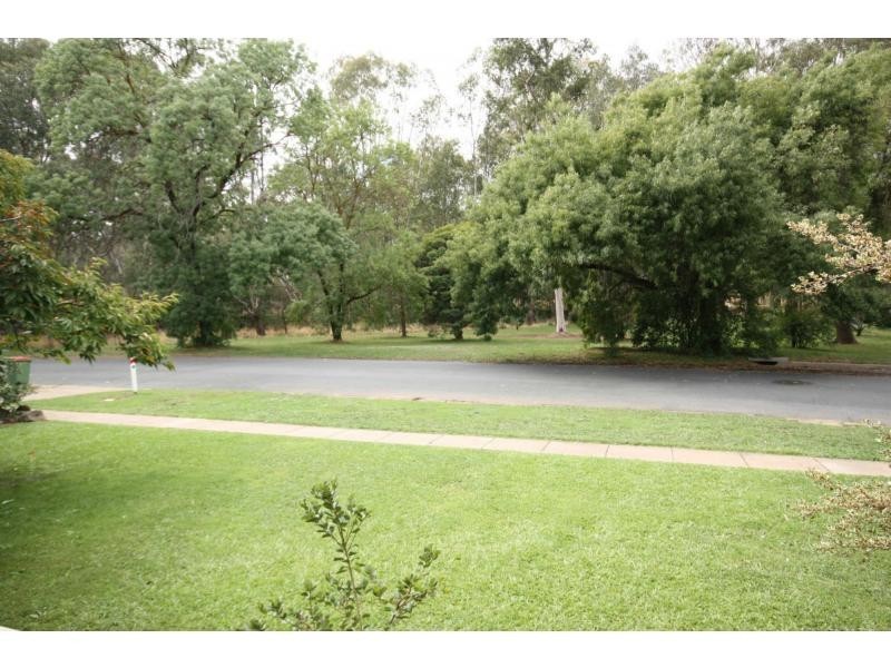 14 Neil Avenue, Benalla VIC 3672