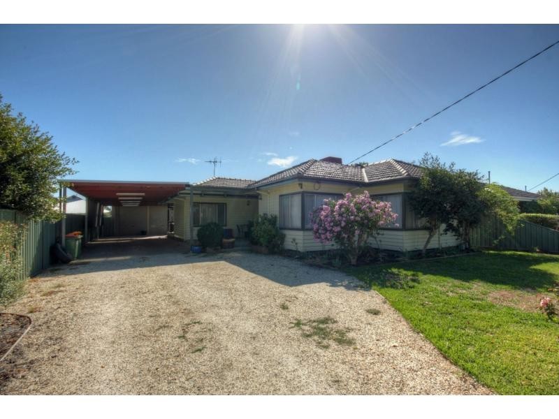 11 Perth Street, Benalla VIC 3672