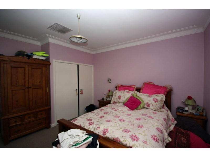 11 Perth Street, Benalla VIC 3672