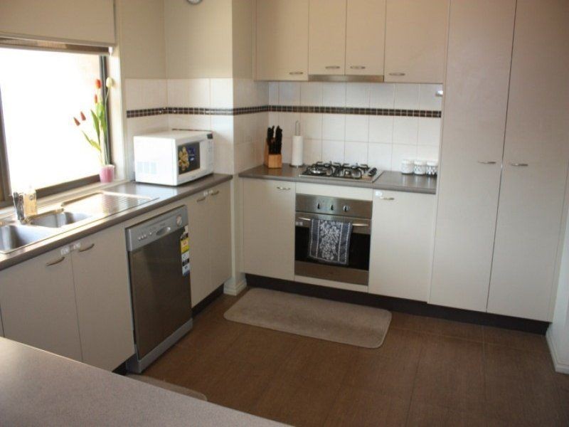 24 McNulty Drive, Benalla VIC 3672