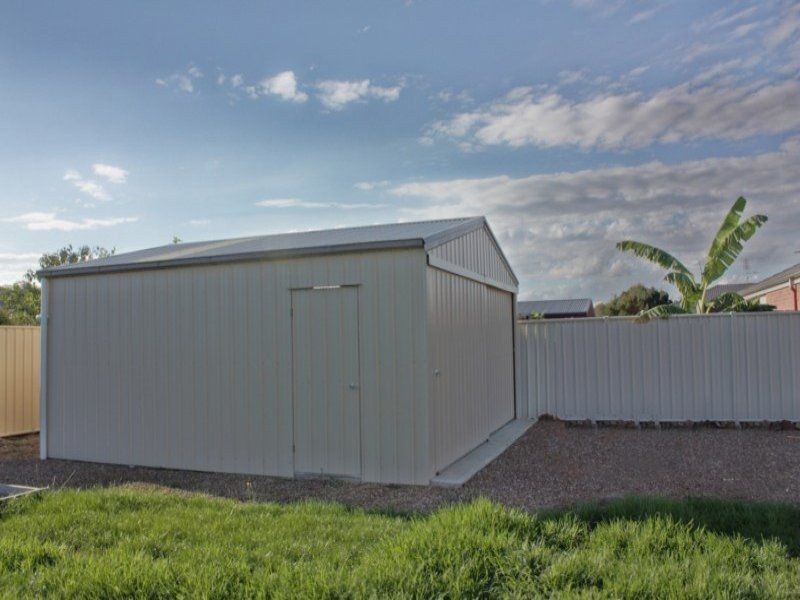 24 McNulty Drive, Benalla VIC 3672