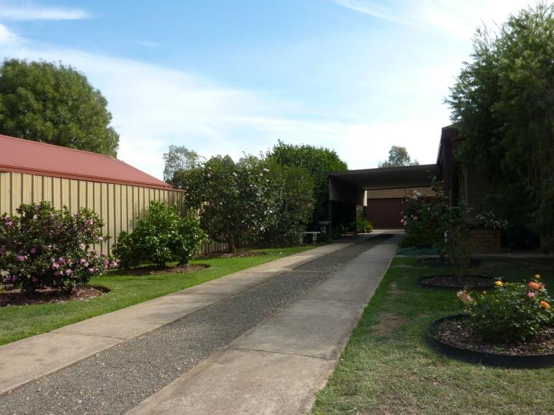 2 Ackerly Avenue, Benalla VIC 3672
