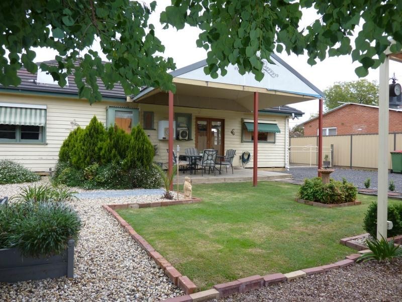 11 Stewart Street, Benalla VIC 3672