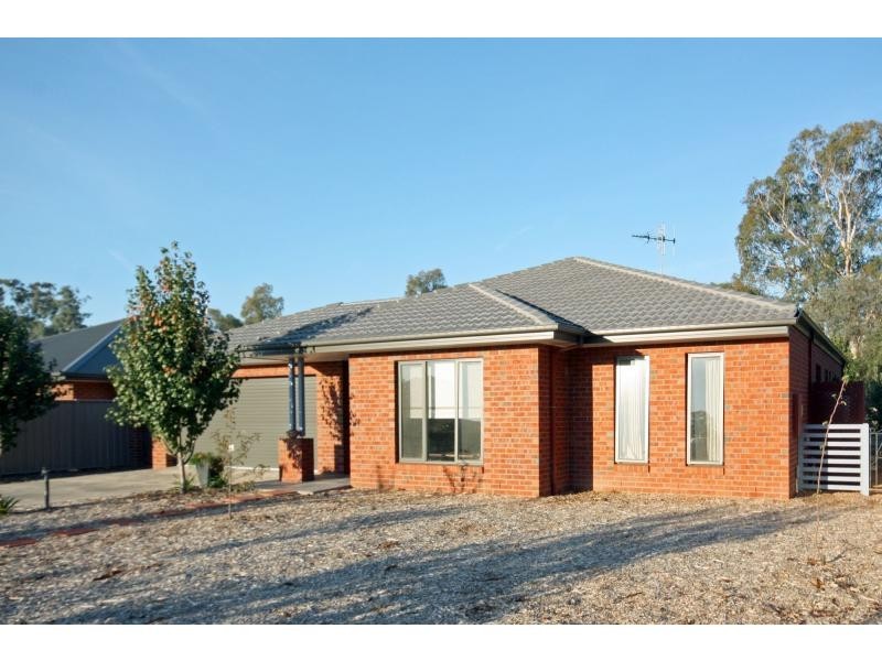 19 Carlyle Street, Benalla VIC 3672