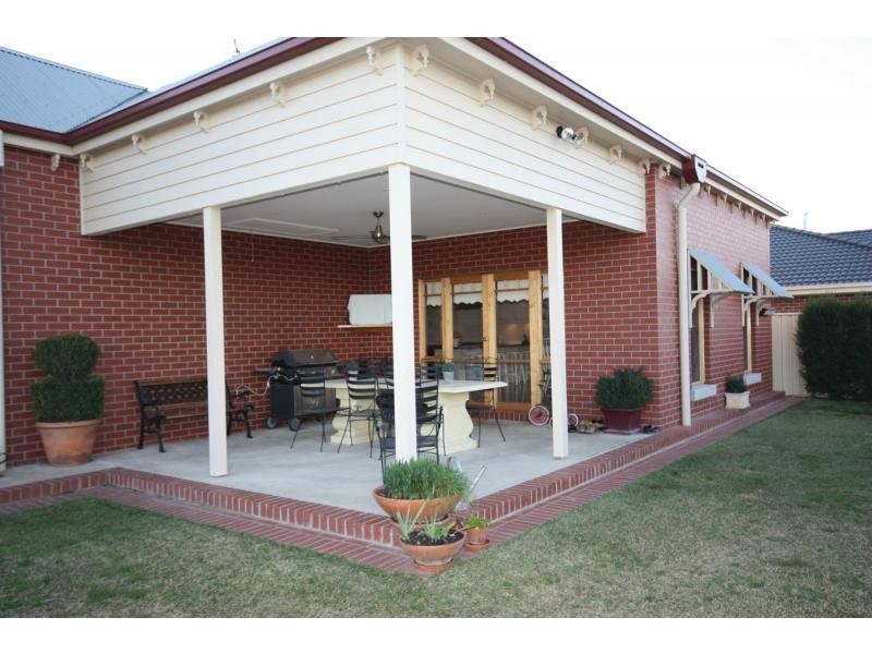 23 Moran Street, Benalla VIC 3672