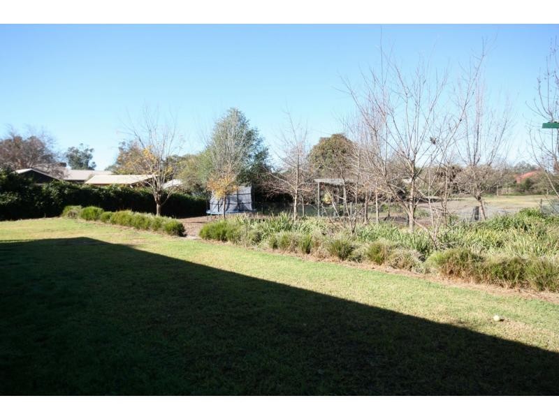 8 Glenfern Court, Benalla VIC 3672