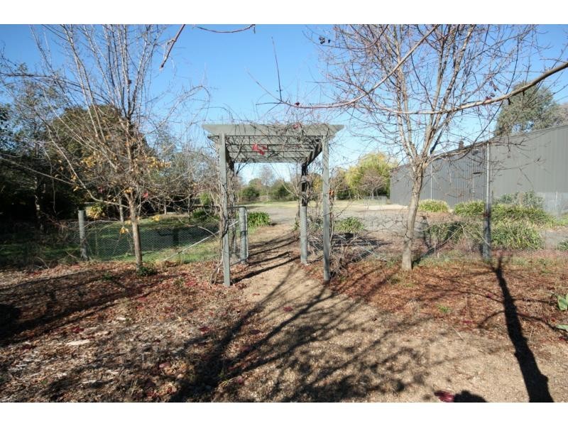 8 Glenfern Court, Benalla VIC 3672