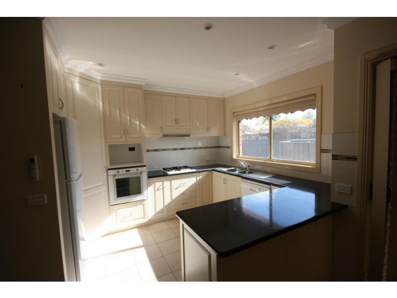 Unit 2/94 Salisbury Street, Benalla VIC 3672