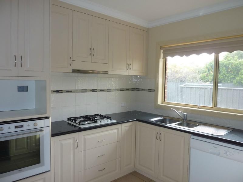 Unit 2/94 Salisbury Street, Benalla VIC 3672