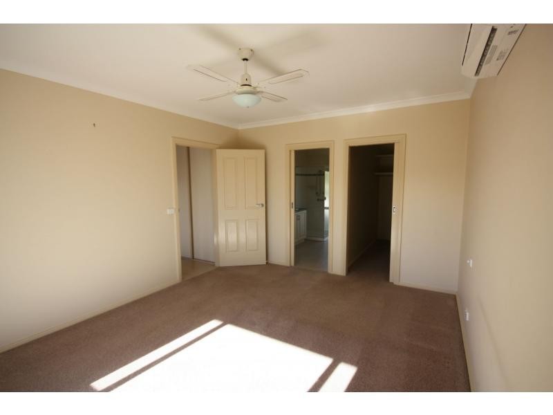 Unit 2/94 Salisbury Street, Benalla VIC 3672