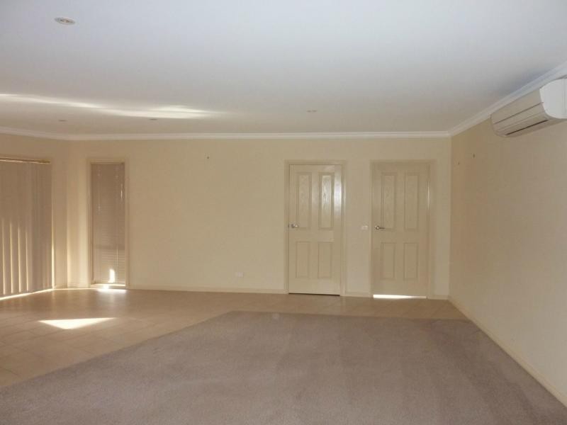 Unit 2/94 Salisbury Street, Benalla VIC 3672