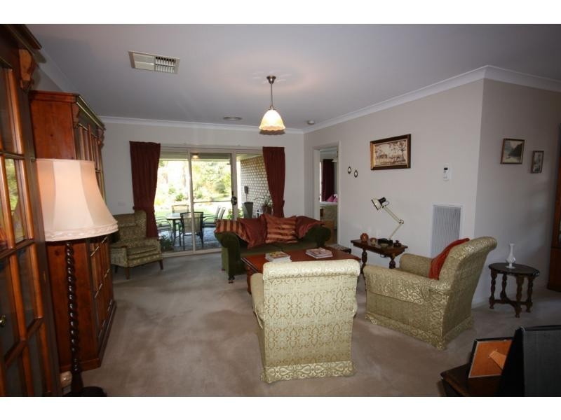 67 Olivers Road, Benalla VIC 3672