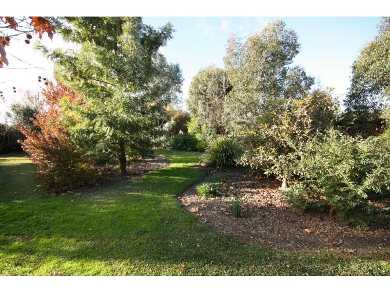 67 Olivers Road, Benalla VIC 3672