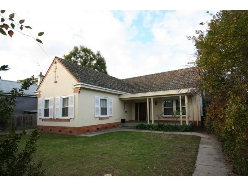 27 Nunn Street, Benalla VIC 3672