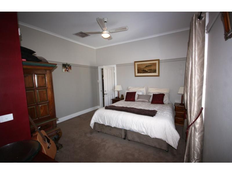 24 Benson Street, Benalla VIC 3672