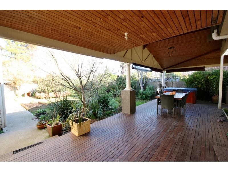 24 Benson Street, Benalla VIC 3672