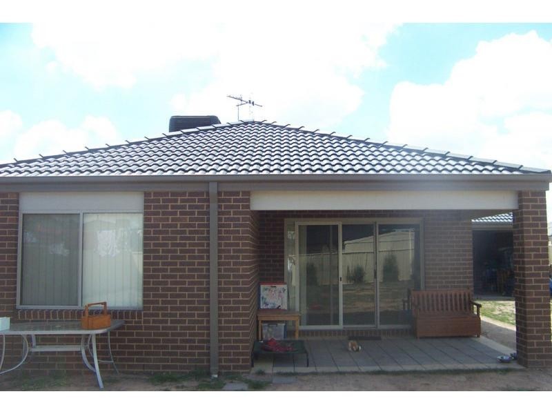 8 Schulz Street, Benalla VIC 3672