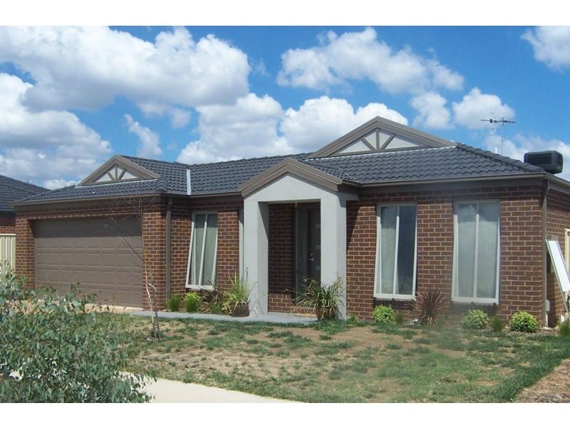 8 Schulz Street, Benalla VIC 3672