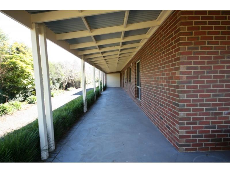 8 Glenfern Court, Benalla VIC 3672