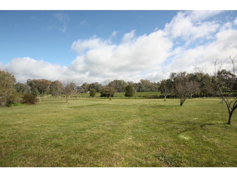 35 Harrison Road, Warrenbayne VIC 3670
