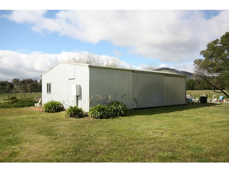 35 Harrison Road, Warrenbayne VIC 3670