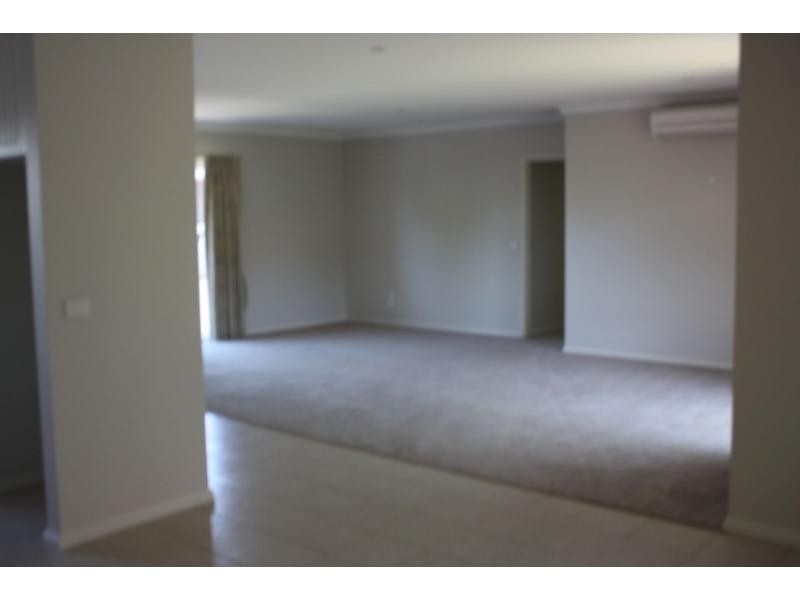 1/94 Salisbury Street, Benalla VIC 3672