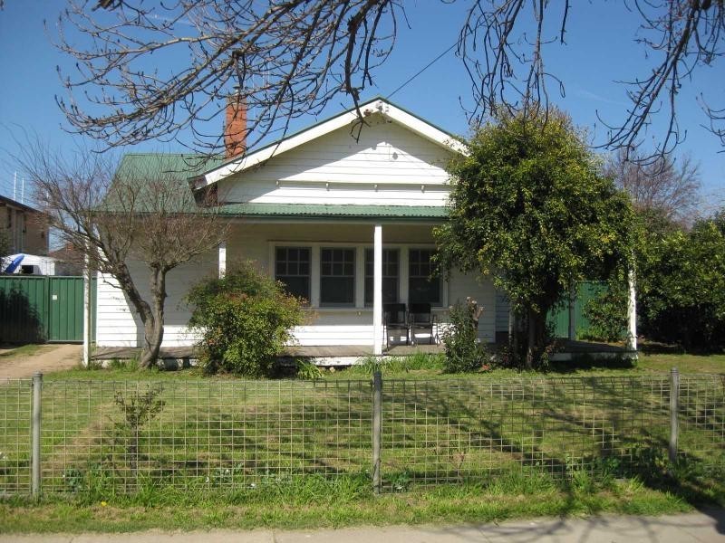 23 Bridge Street West, Benalla VIC 3672