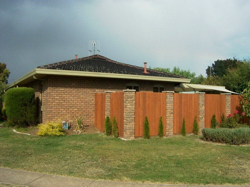 29 Monds Avenue, Benalla VIC 3672