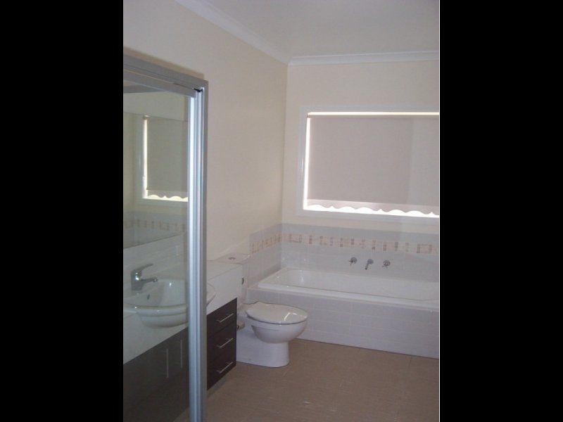 1 Herons Court, Benalla VIC 3672