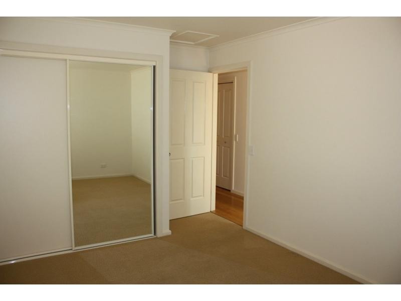 2/9 Robinson Court, Benalla VIC 3672