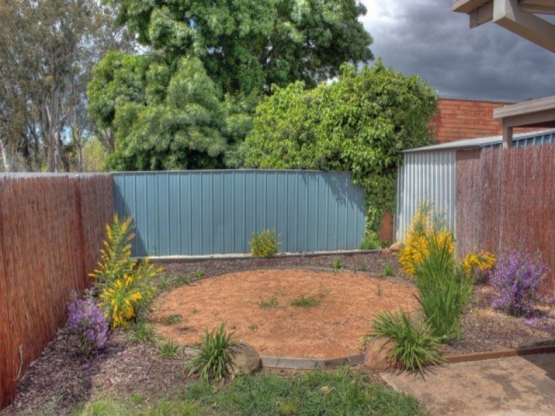 2/5 Rose Court, Benalla VIC 3672