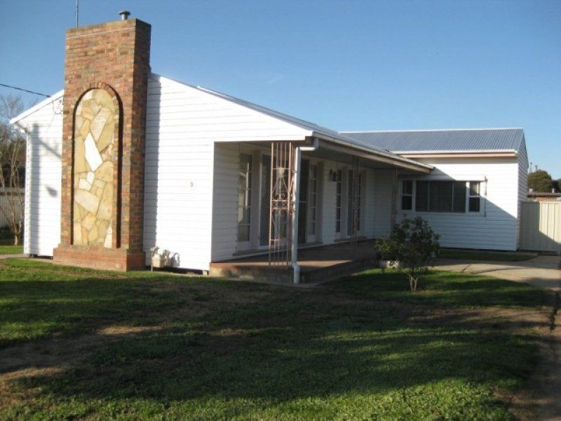 9 Sharpe Street, Benalla VIC 3672