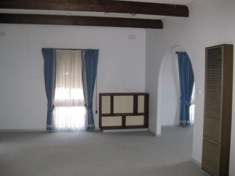 14 Killena Avenue, Benalla VIC 3672