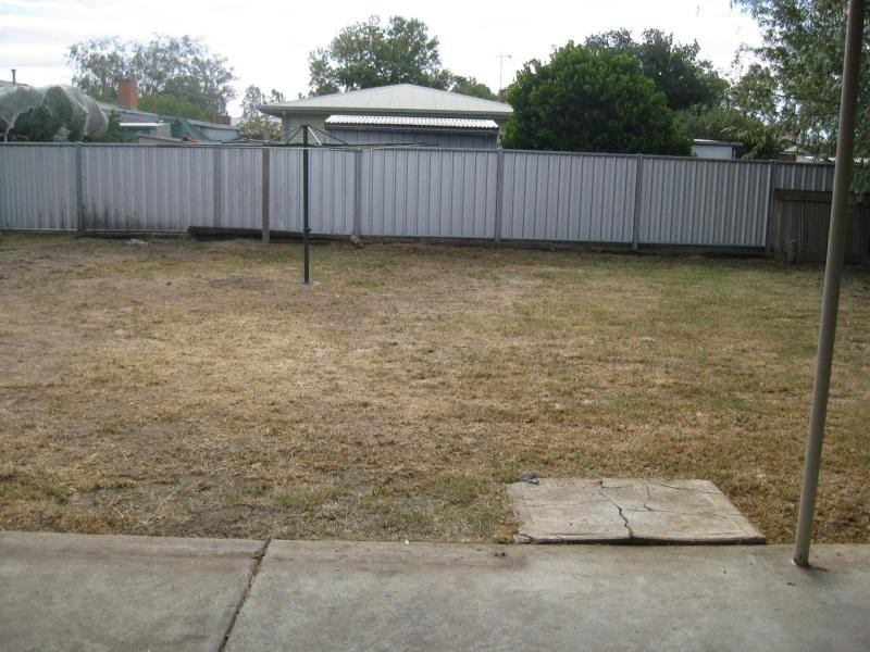 6 Afton Avenue, Benalla VIC 3672