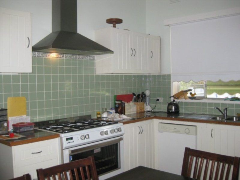 69 Coish Avenue, Benalla VIC 3672