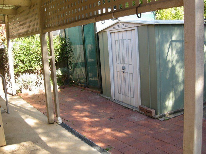 8 Hiscock Court, Benalla VIC 3672