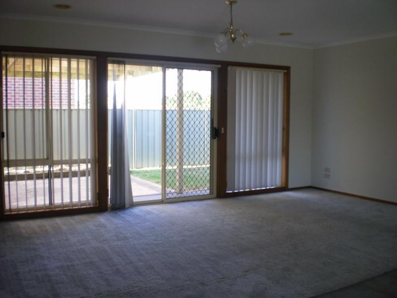 2/5 Goodenia Drive, Benalla VIC 3672