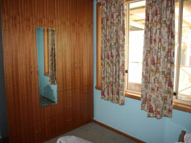 11 Amos Avenue, Benalla VIC 3672