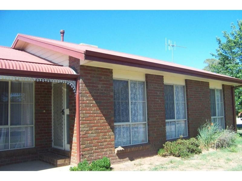 2/3 Diplomat Court, Benalla VIC 3672