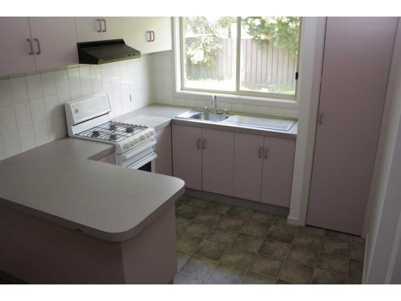 2/3 Diplomat Court, Benalla VIC 3672