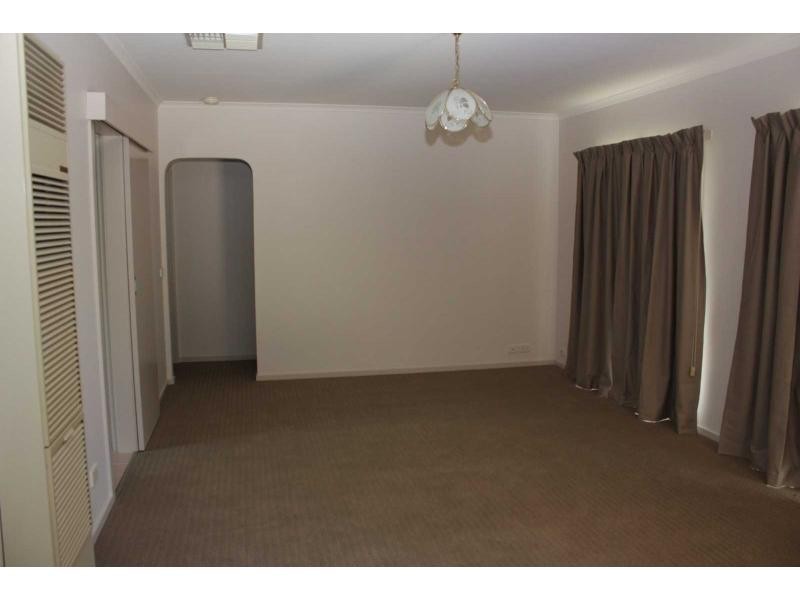 2/3 Diplomat Court, Benalla VIC 3672