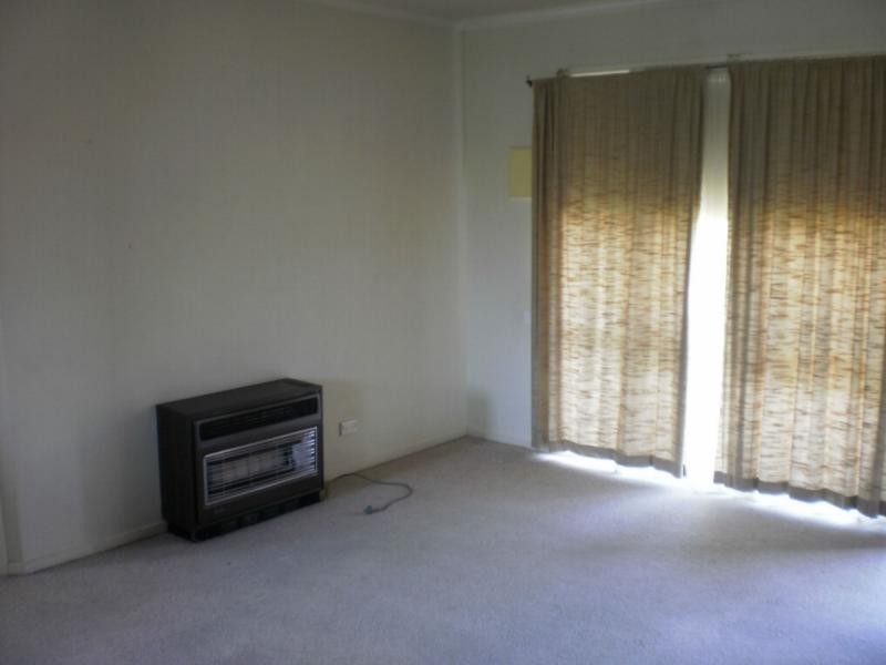 2/16 Killena Avenue, Benalla VIC 3672