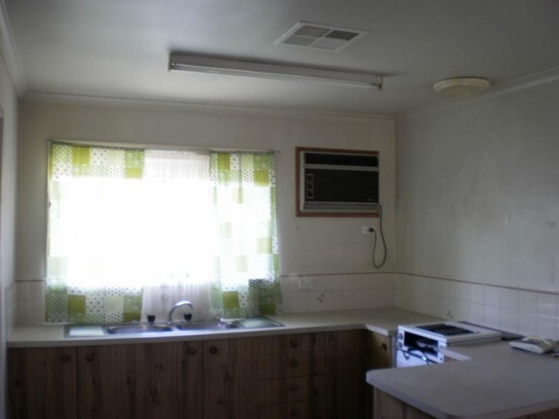 2/16 Killena Avenue, Benalla VIC 3672