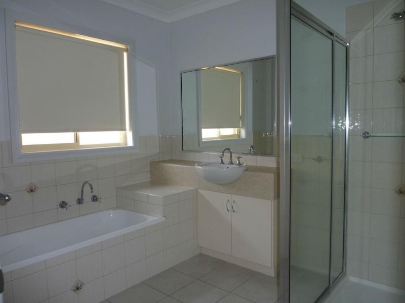 1/12 Wattletree Grove, Benalla VIC 3672