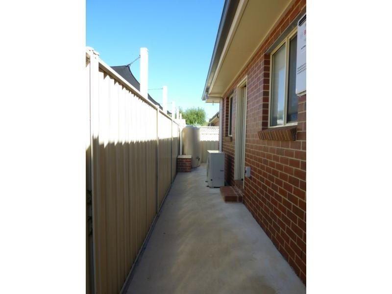 1/12 Wattletree Grove, Benalla VIC 3672