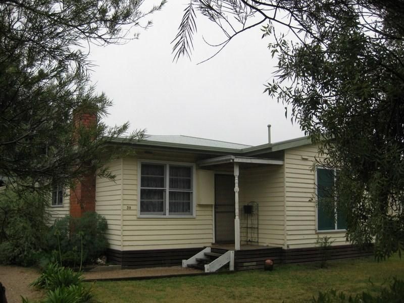 39 Cook Street, Benalla VIC 3672