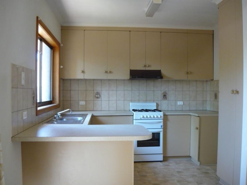 2/19 Latimer Street, Benalla VIC 3672